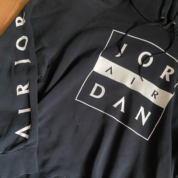 Air Jordan Hoodie - Picture 3 of 4